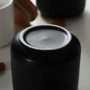 Aufbewahrungsbehälter mit Deckel